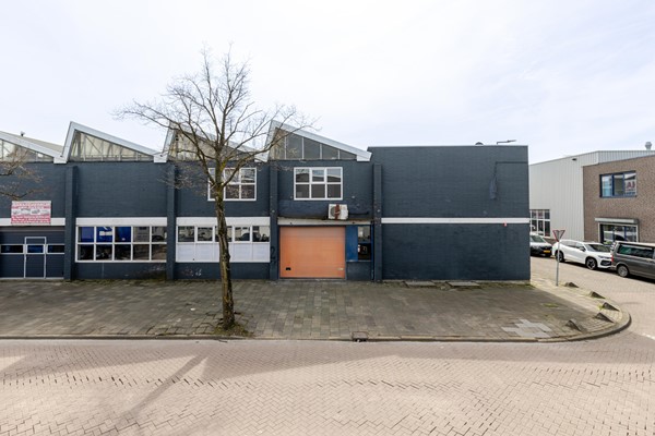 Medium property photo - Loetestraat 2, 3044 AX Rotterdam